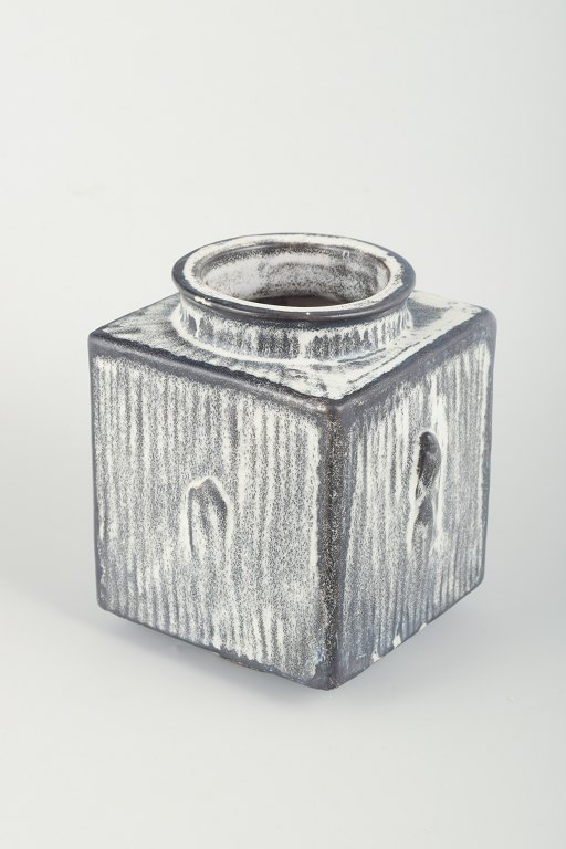 Svend Hammershøi (1873–1948) for KählerSquare vase in glazed ceramic.