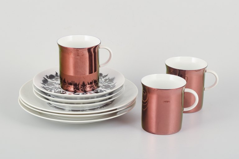 Rosenthal stel “Hilton”.Rosenthal Studio-Line porcelænsstel bestående af tre kaffekopper med tilhørende underkopper samt tre tallerkener.