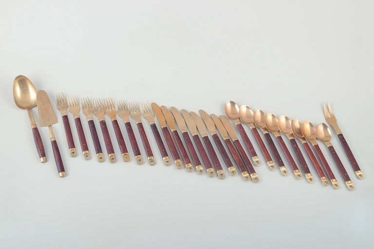 Brøste. Komplet 8-personers middagsbestik af bronze og rosentræ, model 222.