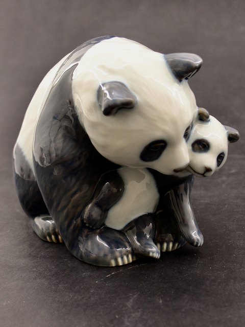 Royal Copenhagen panda with cubs #666