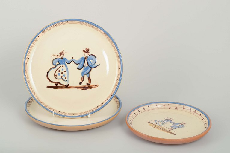 Danish Studio PotteryThree plates with dancing motifs, c. 1940/50s.