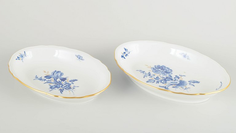 MeissenTwo oval serving dishes, mid-20th century.
