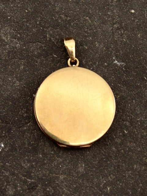 8 carat gold medallion