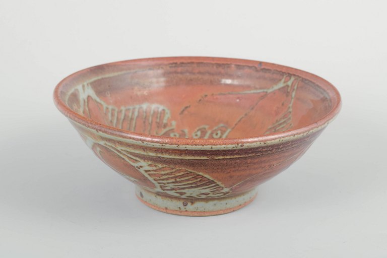 Jepson Pottery, USA.
Bowl, mid 20th century.