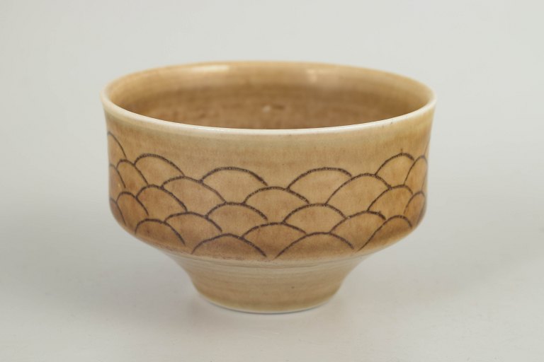 John Andersson for Höganäs, bowl.