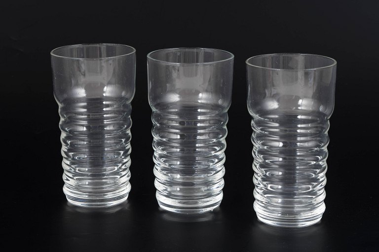 Nanny Still for Riihimäen Lasi, set of three small drinking glasses.