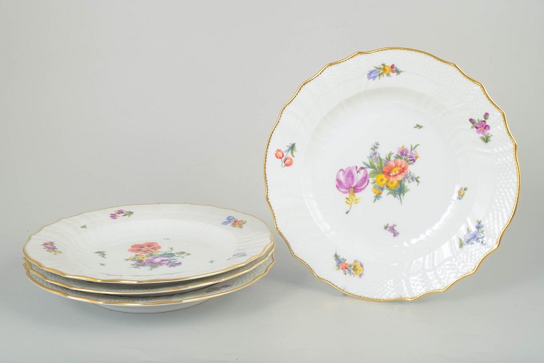 Royal Copenhagen Saxon flower, set of four dinner plates.