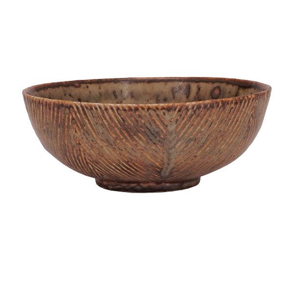 Axel Salto for Royal Copenhagen skål i riflet keramik med sung glasur. Signeret "Salto". H: 6,4cm. D: 16,3cm