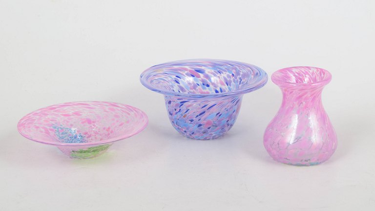 Ulrica Hydman Vallien for Kosta Boda, sæt med tre miniatureglas fra Artist Collection.
